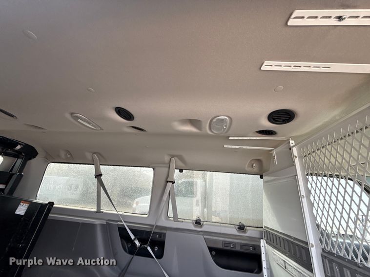 image for item ES5886 2010 Ford E150 van