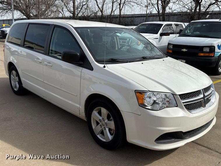 image for item ES5887 2013 Dodge Grand Caravan van