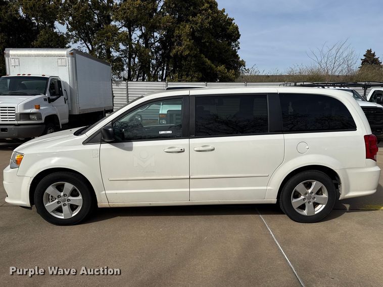 image for item ES5887 2013 Dodge Grand Caravan van
