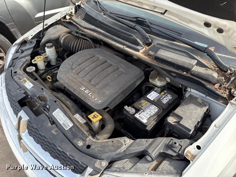 image for item ES5887 2013 Dodge Grand Caravan van