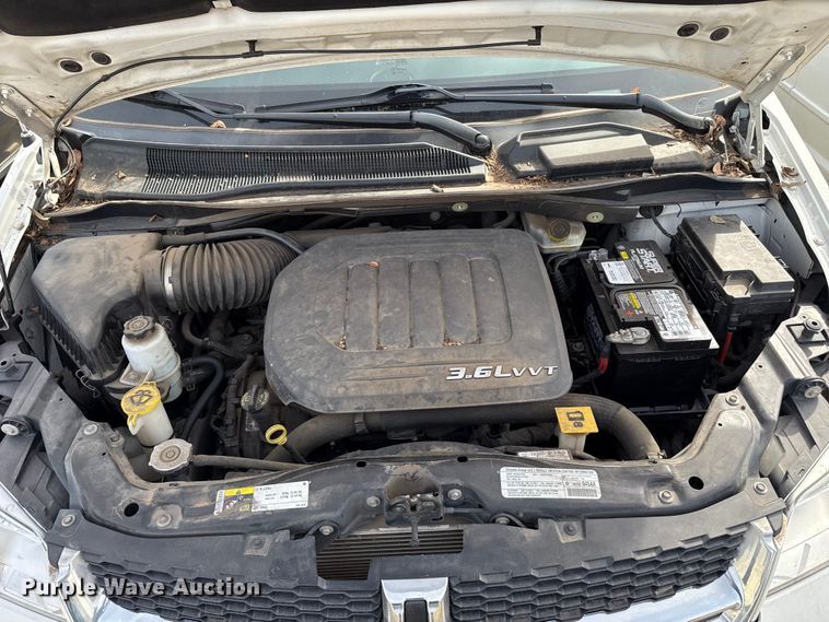 image for item ES5887 2013 Dodge Grand Caravan van