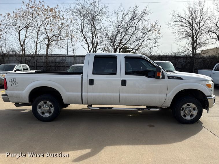 image for item ES5888 2012 Ford F250 Super Duty Crew Cab pickup truck