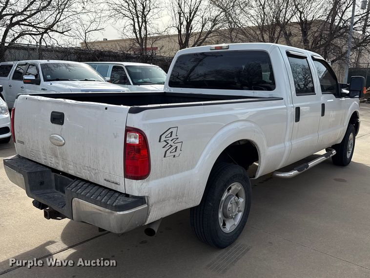 image for item ES5888 2012 Ford F250 Super Duty Crew Cab pickup truck