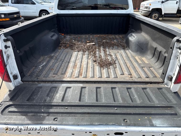 image for item ES5888 2012 Ford F250 Super Duty Crew Cab pickup truck