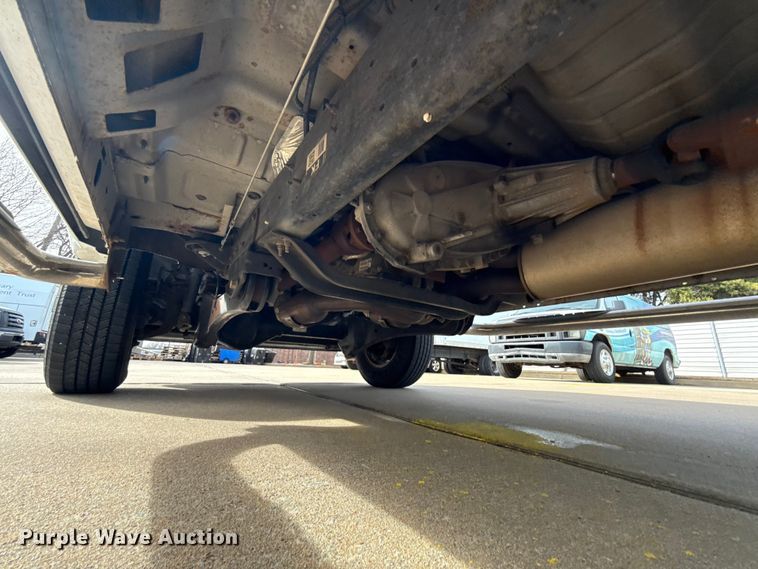 image for item ES5888 2012 Ford F250 Super Duty Crew Cab pickup truck