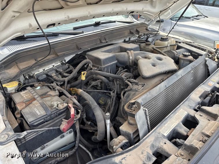 image for item ES5888 2012 Ford F250 Super Duty Crew Cab pickup truck