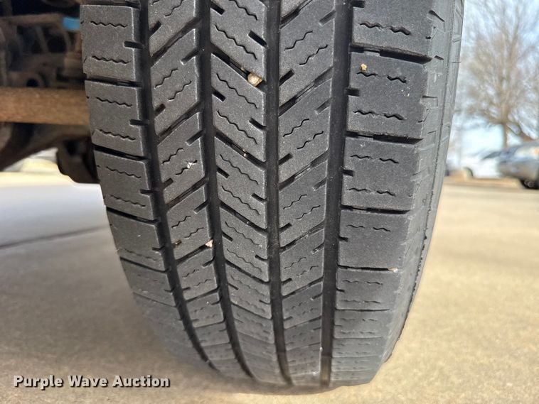 image for item ES5888 2012 Ford F250 Super Duty Crew Cab pickup truck