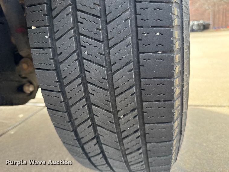 image for item ES5888 2012 Ford F250 Super Duty Crew Cab pickup truck