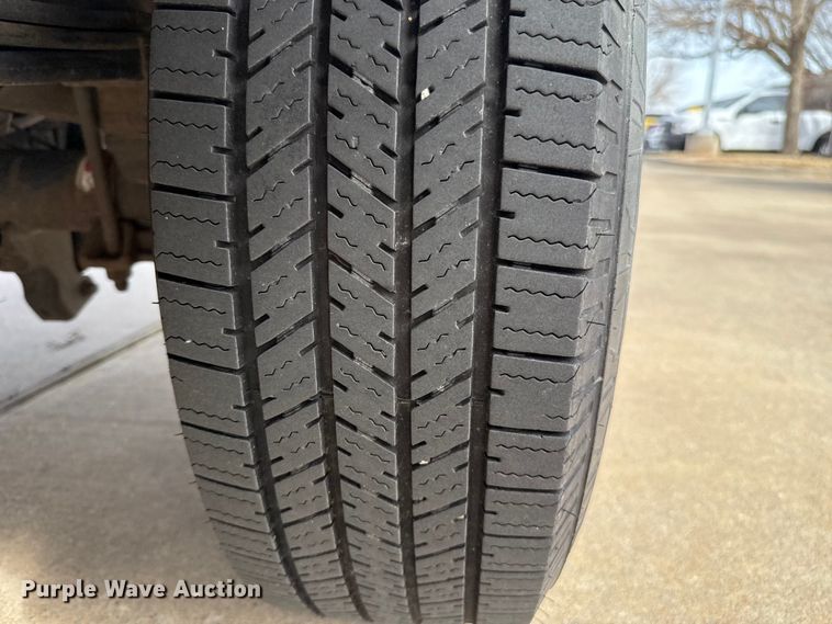 image for item ES5888 2012 Ford F250 Super Duty Crew Cab pickup truck