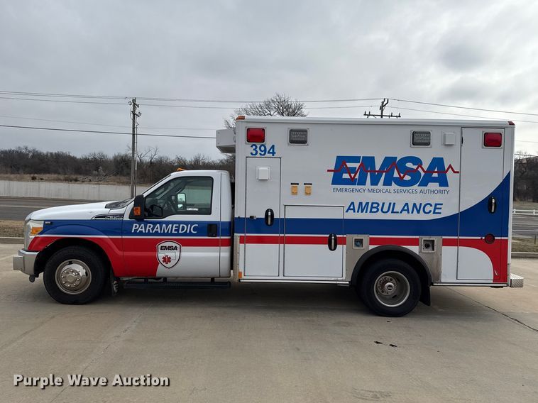 image for item ES5917 2016 Ford F350 Super Duty ambulance
