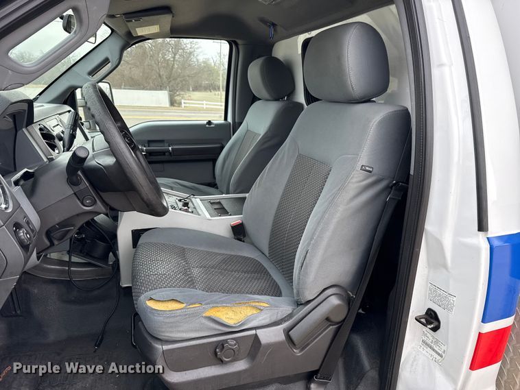 image for item ES5917 2016 Ford F350 Super Duty ambulance