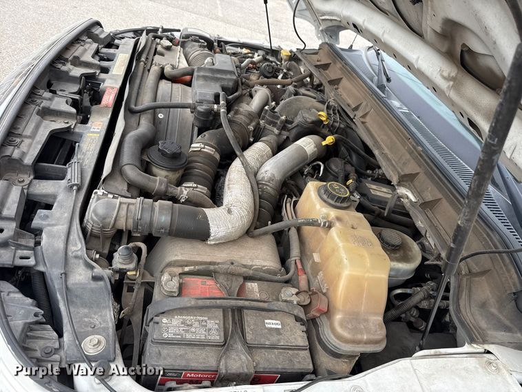 image for item ES5917 2016 Ford F350 Super Duty ambulance