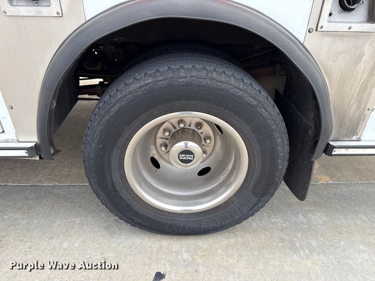 image for item ES5917 2016 Ford F350 Super Duty ambulance