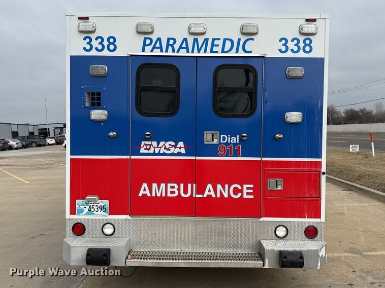 image for item ES5918 2016 Ford F450 Super Duty ambulance