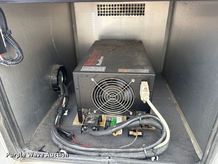 image for item ES5918 2016 Ford F450 Super Duty ambulance