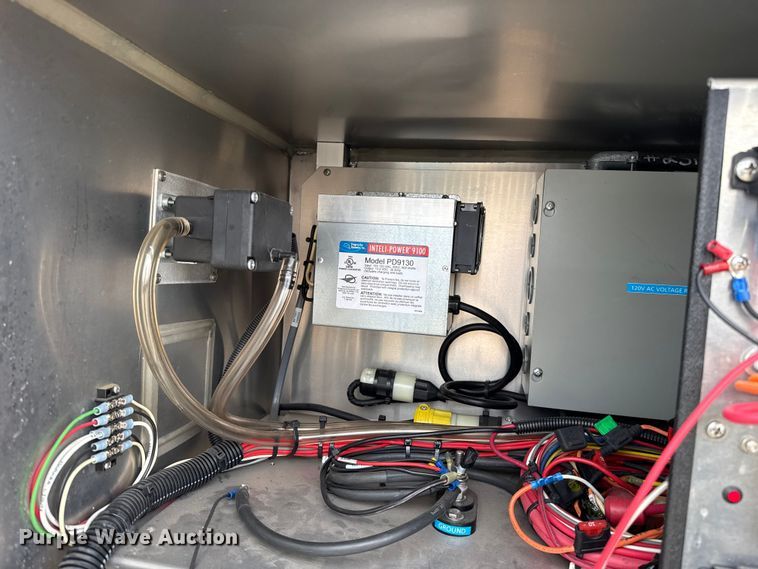 image for item ES5918 2016 Ford F450 Super Duty ambulance