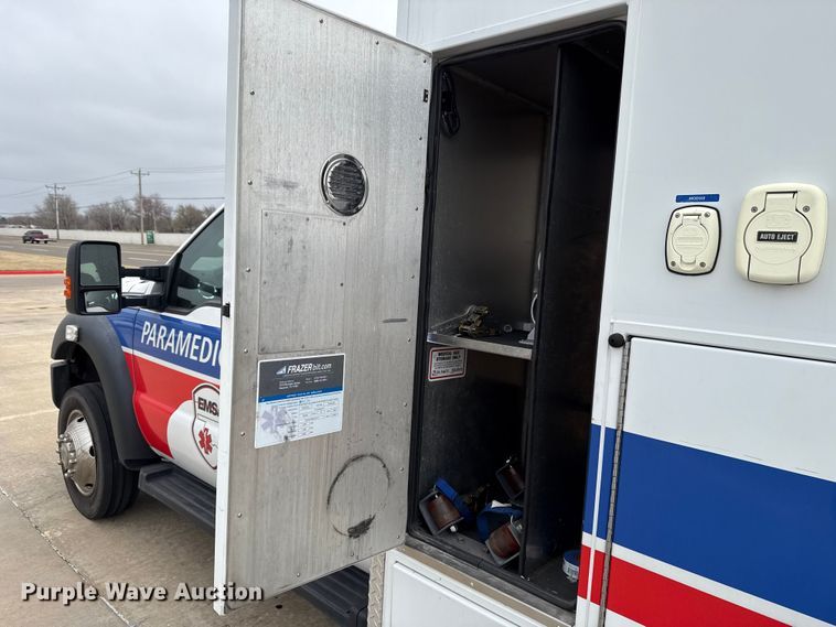 image for item ES5918 2016 Ford F450 Super Duty ambulance