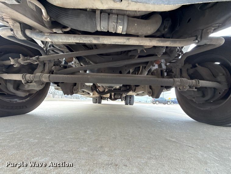 image for item ES5918 2016 Ford F450 Super Duty ambulance