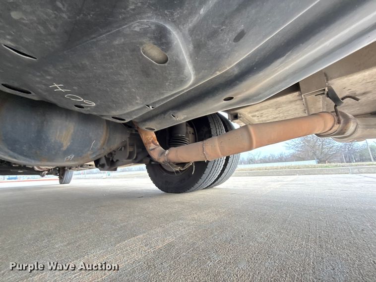 image for item ES5918 2016 Ford F450 Super Duty ambulance