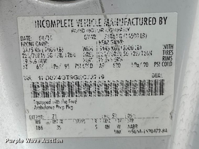 image for item ES5918 2016 Ford F450 Super Duty ambulance