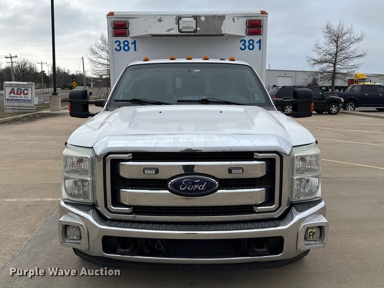image for item ES5919 2016 Ford F350 Super Duty ambulance