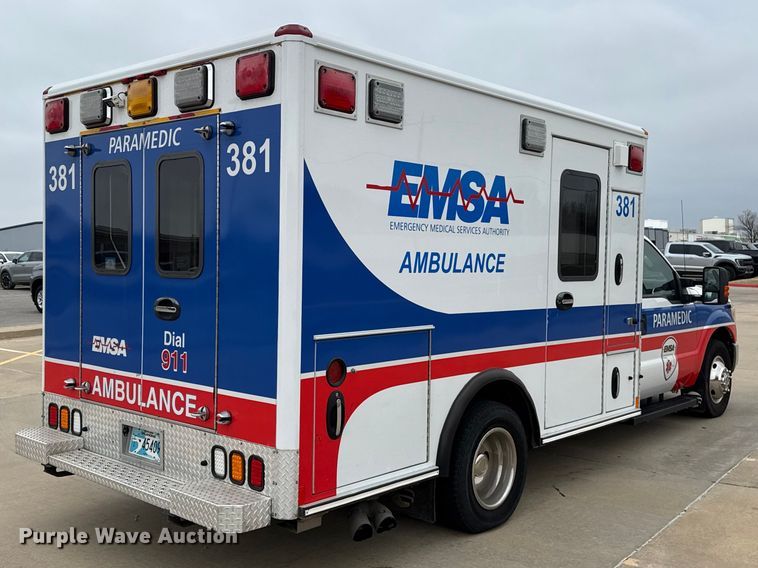 image for item ES5919 2016 Ford F350 Super Duty ambulance