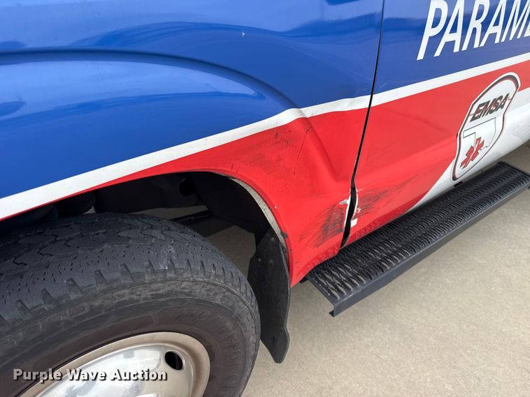 image for item ES5919 2016 Ford F350 Super Duty ambulance