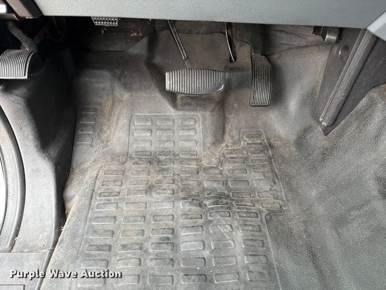 image for item ES5919 2016 Ford F350 Super Duty ambulance