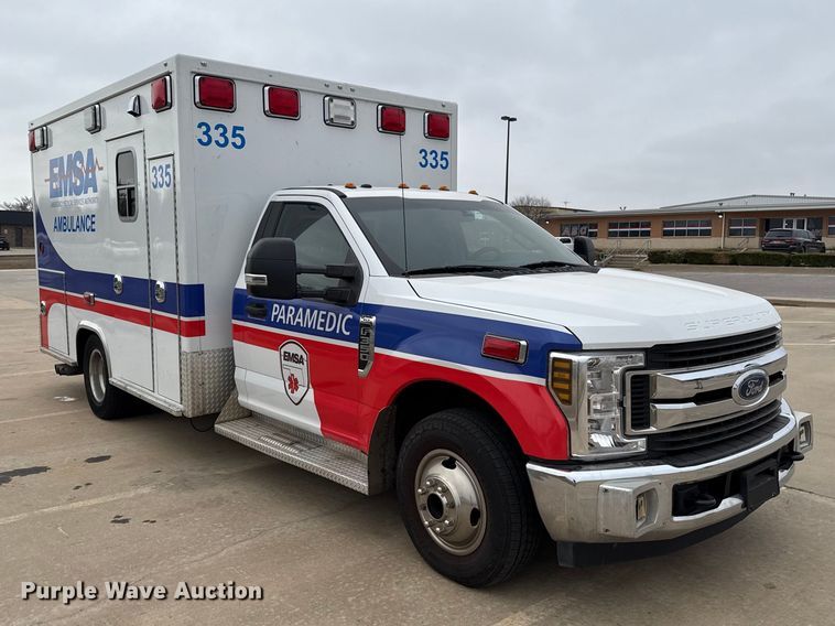 image for item ES5920 2019 Ford F350 Super Duty ambulance