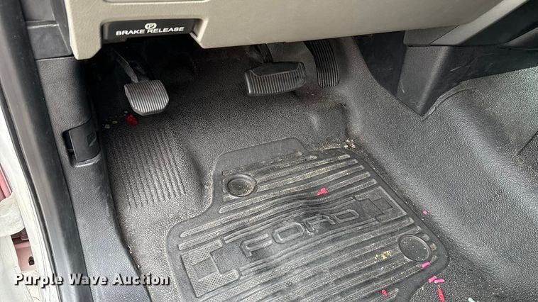 image for item ES5920 2019 Ford F350 Super Duty ambulance