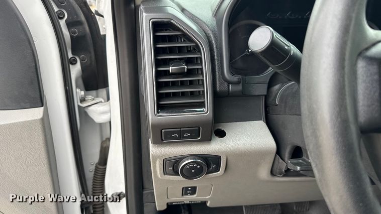 image for item ES5920 2019 Ford F350 Super Duty ambulance