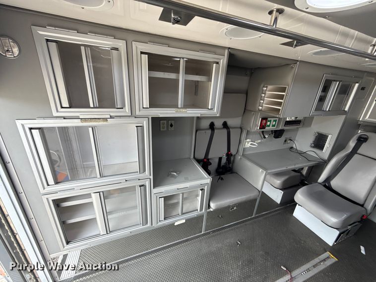 image for item ES5920 2019 Ford F350 Super Duty ambulance