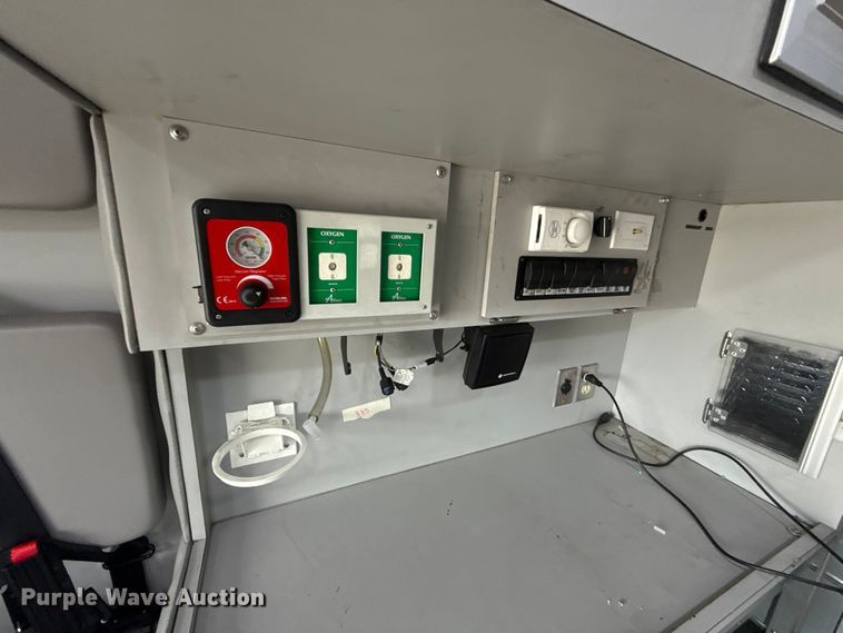 image for item ES5920 2019 Ford F350 Super Duty ambulance