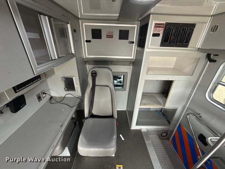 image for item ES5920 2019 Ford F350 Super Duty ambulance