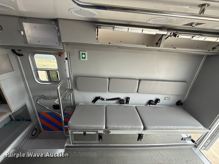image for item ES5920 2019 Ford F350 Super Duty ambulance