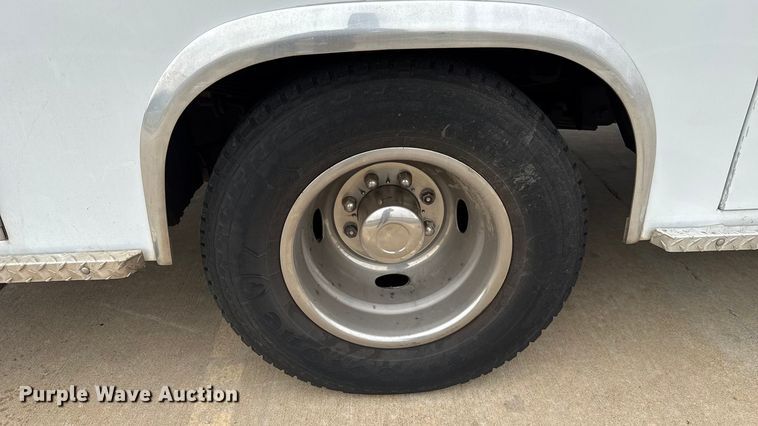 image for item ES5920 2019 Ford F350 Super Duty ambulance