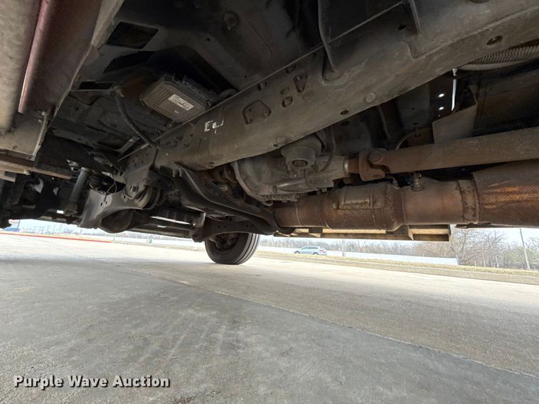 image for item ES5921 2014 Ford F450 Super Duty ambulance