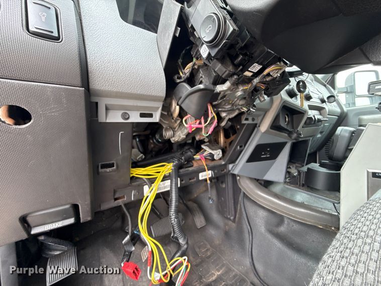 image for item ES5921 2014 Ford F450 Super Duty ambulance