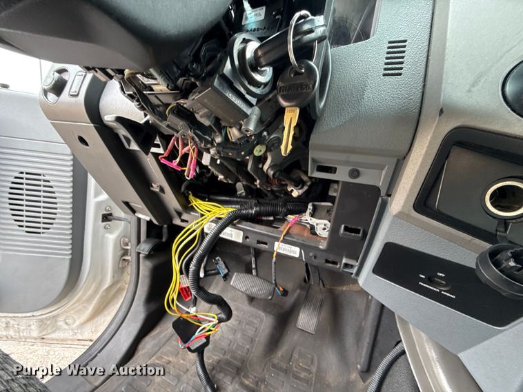 image for item ES5921 2014 Ford F450 Super Duty ambulance