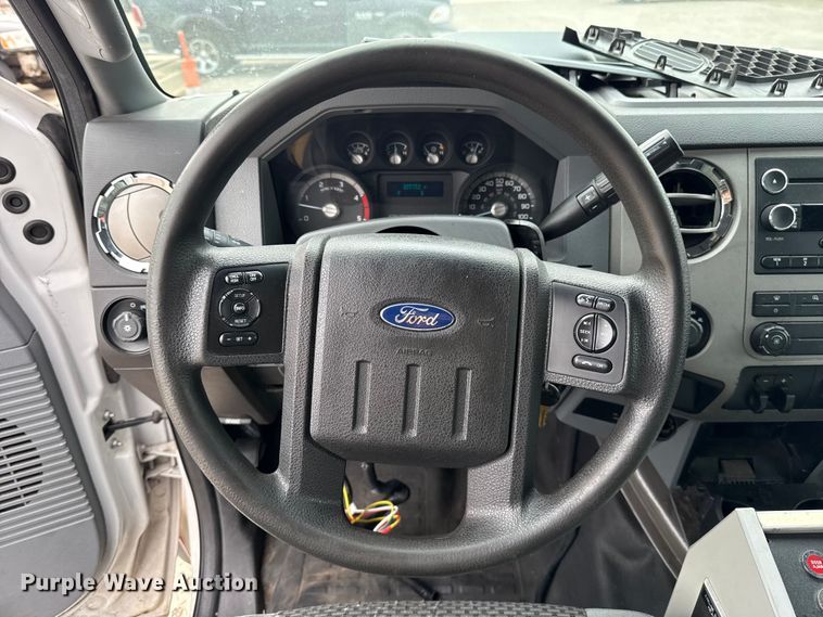 image for item ES5921 2014 Ford F450 Super Duty ambulance