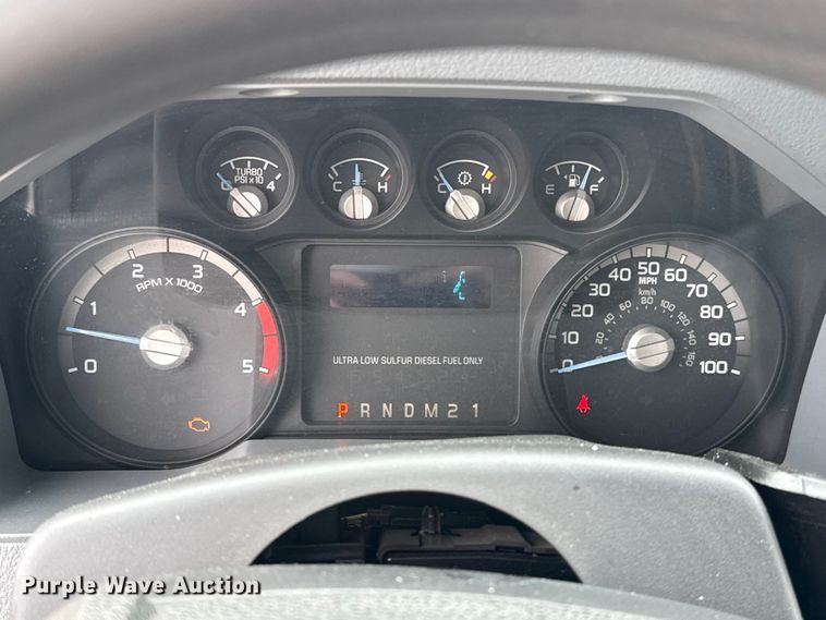 image for item ES5921 2014 Ford F450 Super Duty ambulance