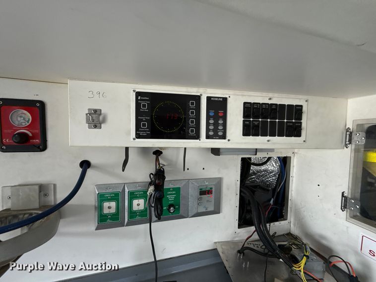 image for item ES5921 2014 Ford F450 Super Duty ambulance