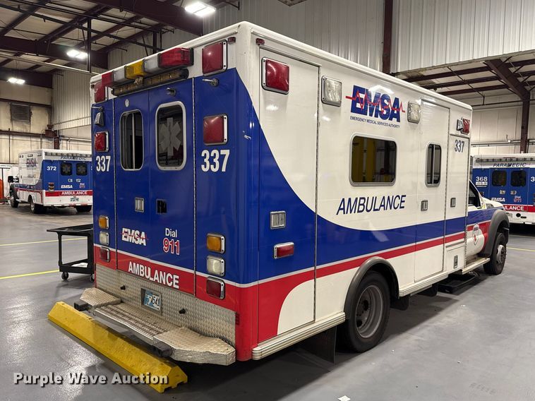 image for item ES5922 2013 Ford F450 Super Duty ambulance