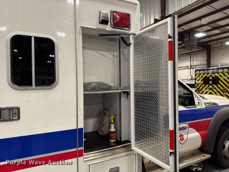 image for item ES5922 2013 Ford F450 Super Duty ambulance