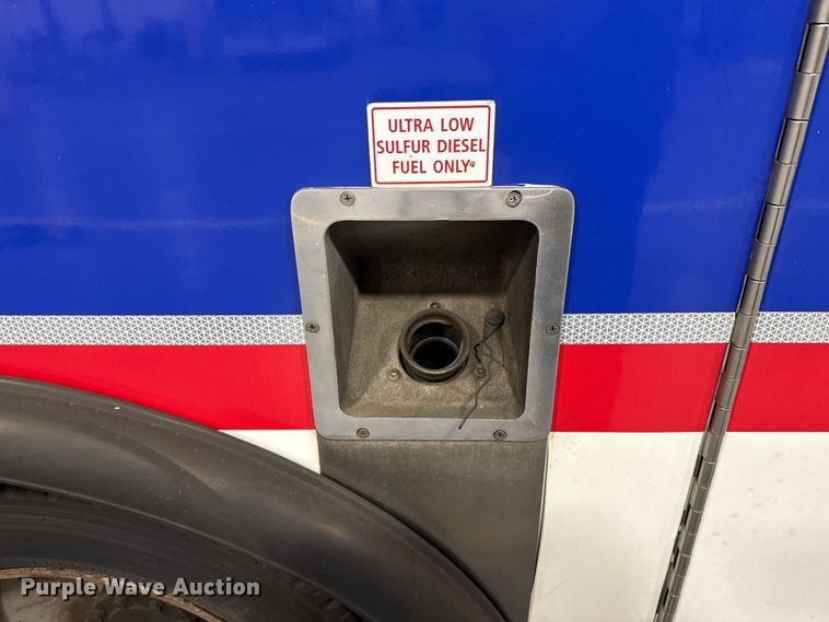 image for item ES5922 2013 Ford F450 Super Duty ambulance