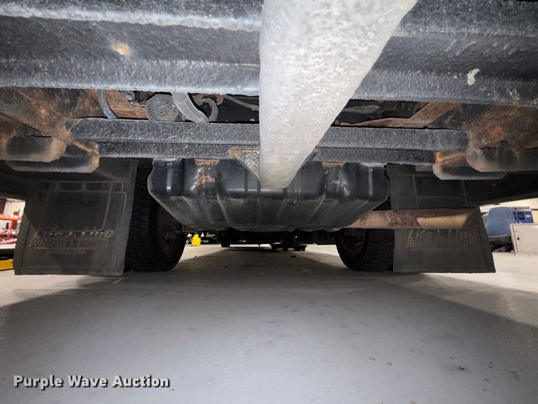 image for item ES5922 2013 Ford F450 Super Duty ambulance