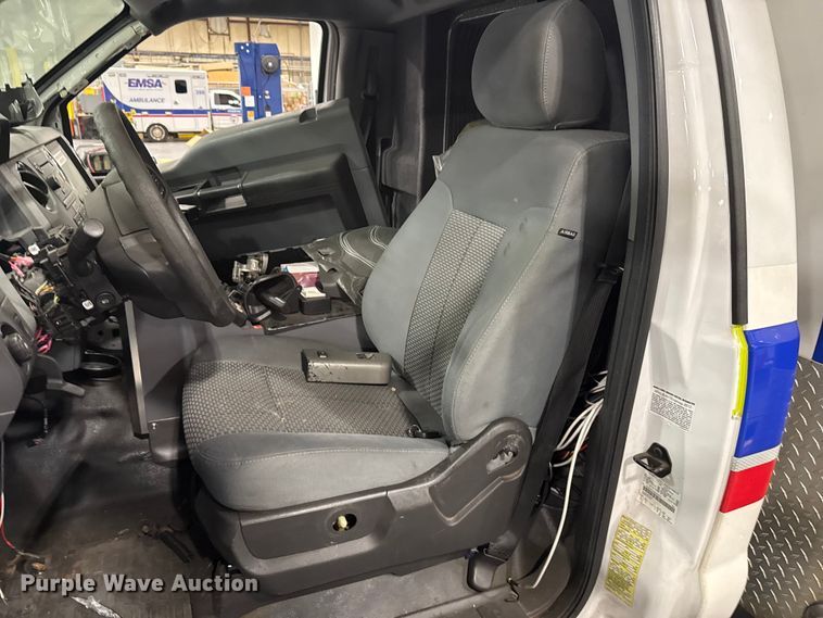 image for item ES5922 2013 Ford F450 Super Duty ambulance