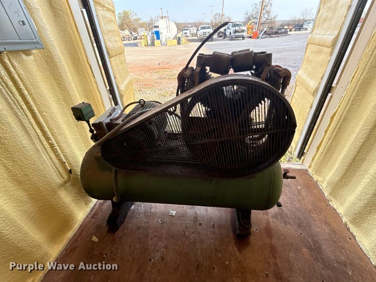 image for item ES5925 Speedaire 3Z243C air compressor