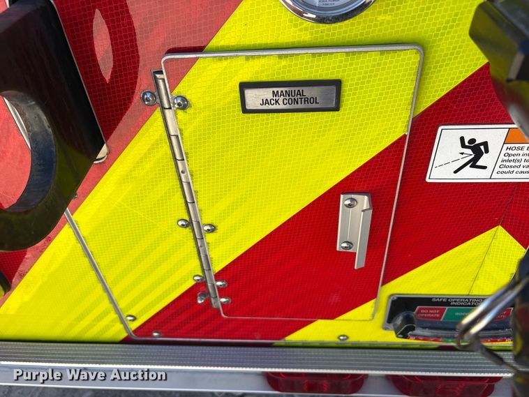 image for item ES8553 2013 E-one Cyclone ladder fire truck