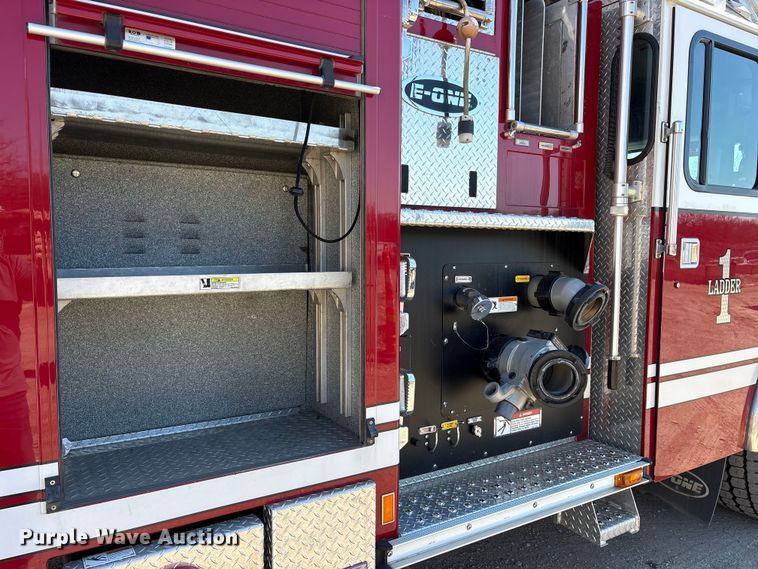 image for item ES8553 2013 E-one Cyclone ladder fire truck